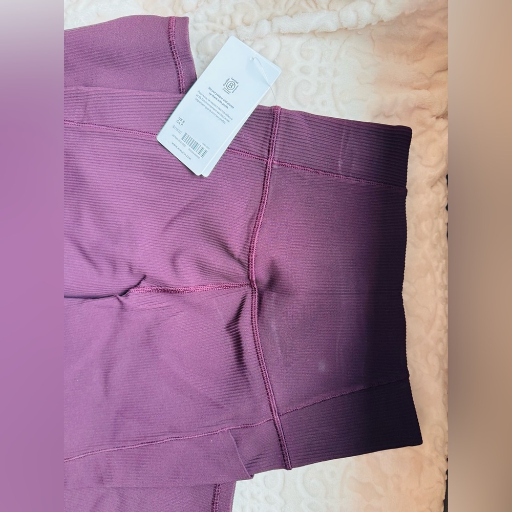NWT Athleta Salutation Stash Ribbed Flare Leggings Sz S Spiced Cabernet - Picture 9 of 9